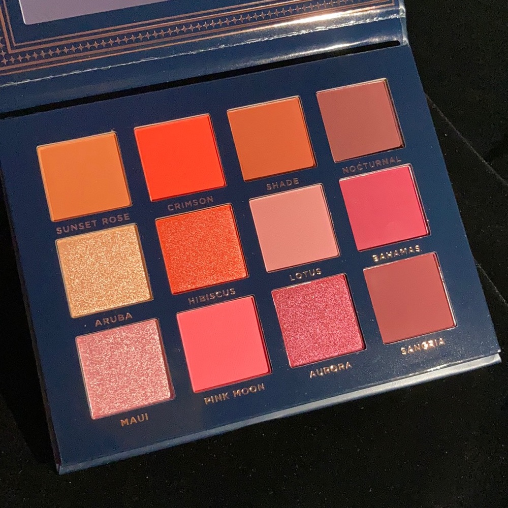 Ace Beaute Scarlet Dusk Eyeshadow Palette